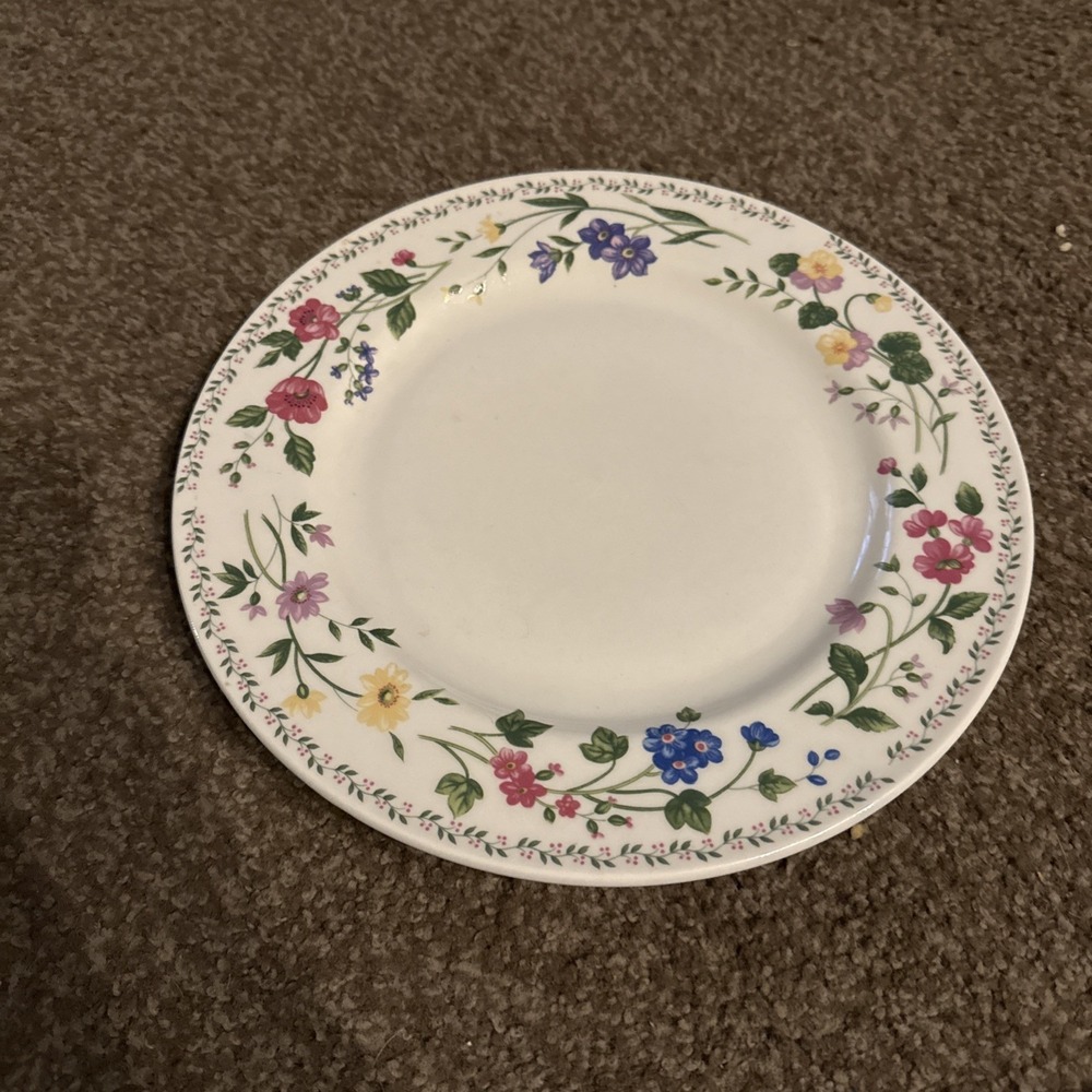 Farberware English Garden 10.5 Plate Vintage Floral Stoneware 225 Cottagecore
